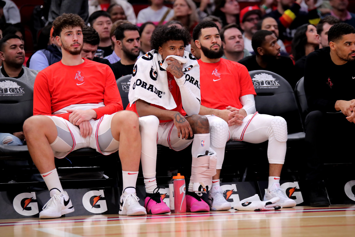 Disrespectful Gesture Toward Jalen Green Sparks Strong Reaction From Rockets Fans - Athlon Sports