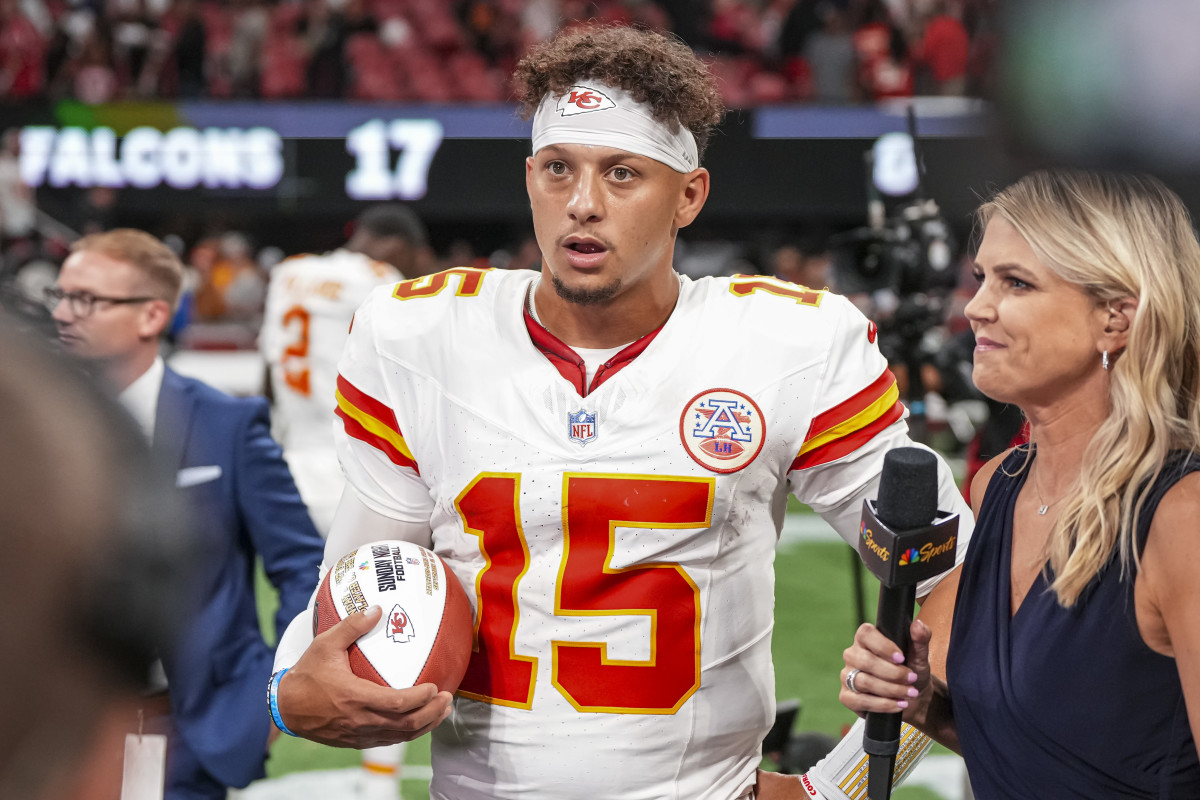 Fans All Replied The Same Way to Patrick Mahomes' Post After 'Monday Night  Football' - Athlon Sports