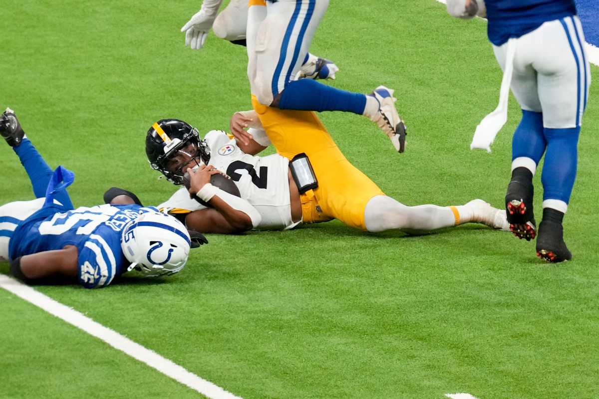 Notebook: Justin Fields Nearly Leads Steelers Comeback, But 