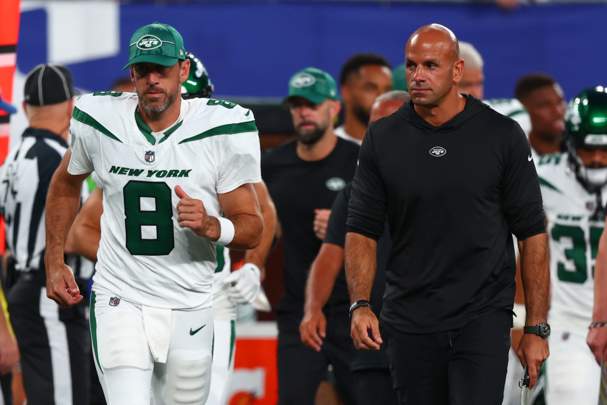 Jets quarterback Aaron Rodgers and head coach Robert Saleh.