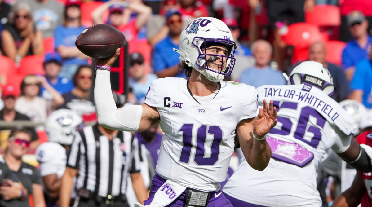 Sep 28, 2024; Kansas City, Missouri, USA; TCU Horned Frogs quarterback Josh Hoover (10) throws a pass against the Kansas Jayhawks during the first half at GEHA Field at Arrowhead Stadium.