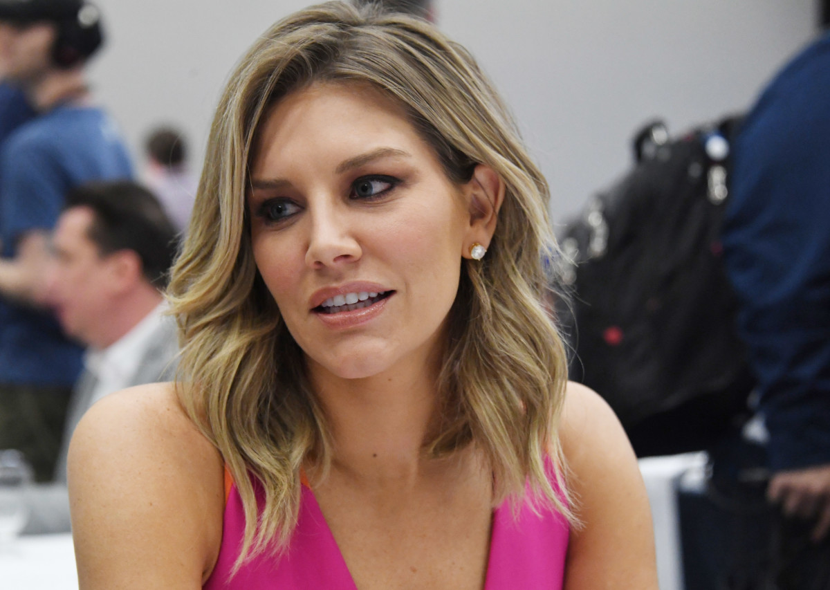 charissa-thompson-shows-off-outfit-for-steelers-browns-athlon-sports