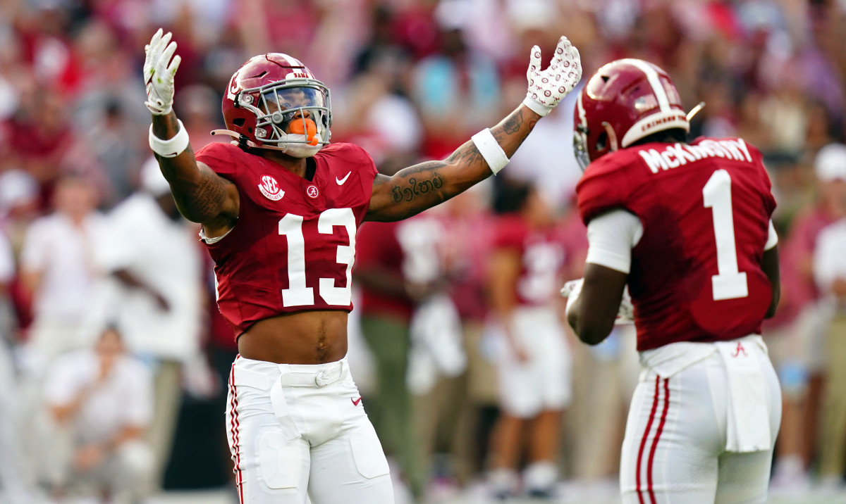 Alabama Crimson Tide defensive back Malachi Moore (13).