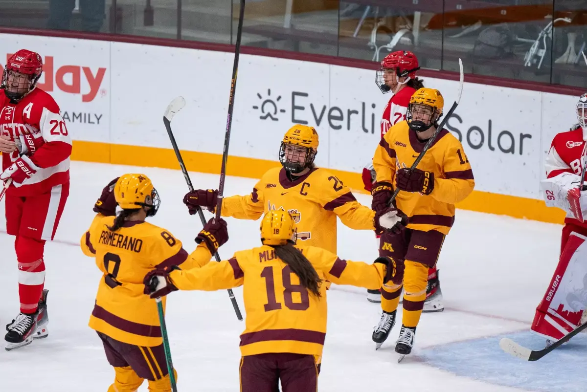 Women's hockey: Gophers' Abbey Murphy scores viral penalty shot goal in ...