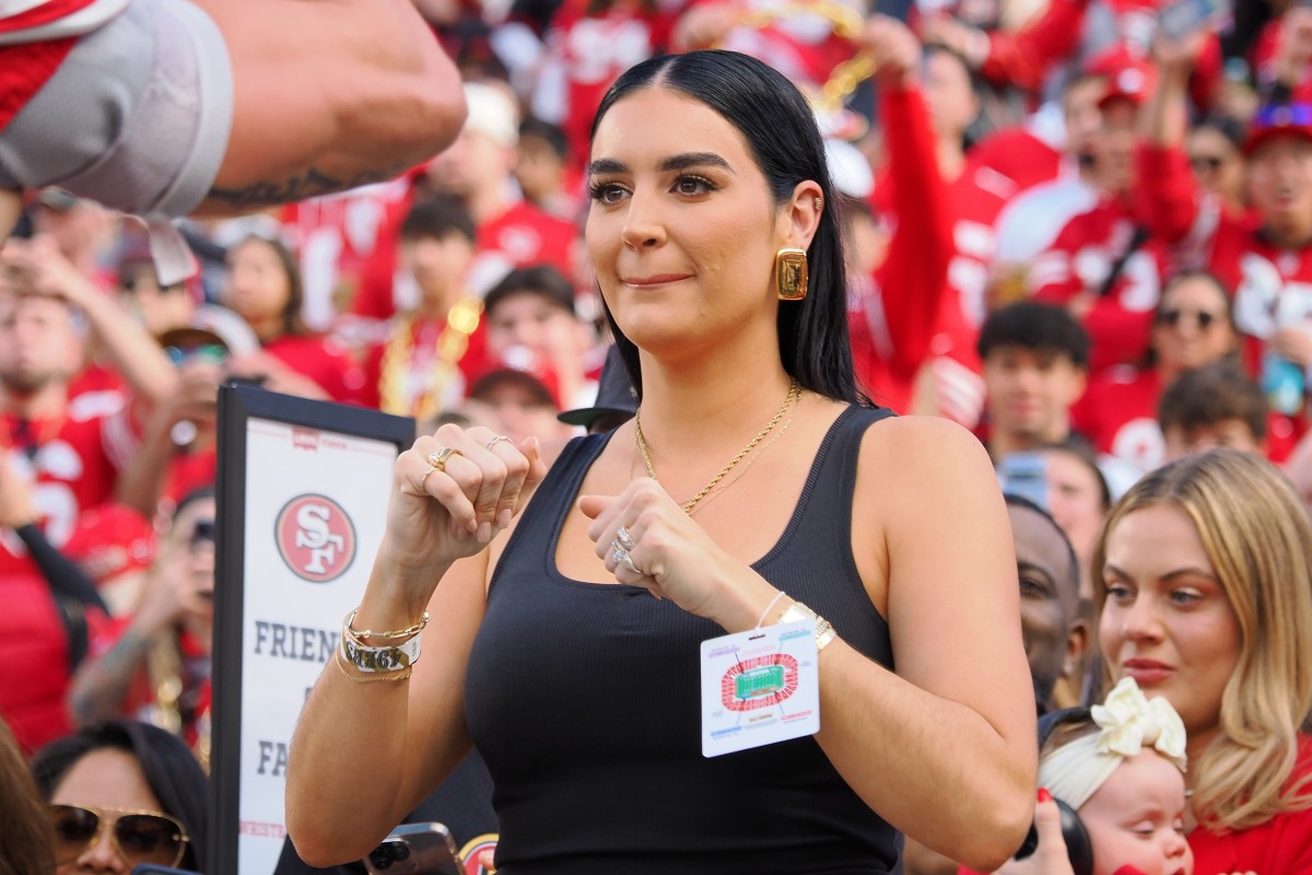 Claire Kittle's 'Hot' Outfit for 49ers-Chiefs Gets Attention of Kyle  Juszczyk's Wife - Athlon Sports