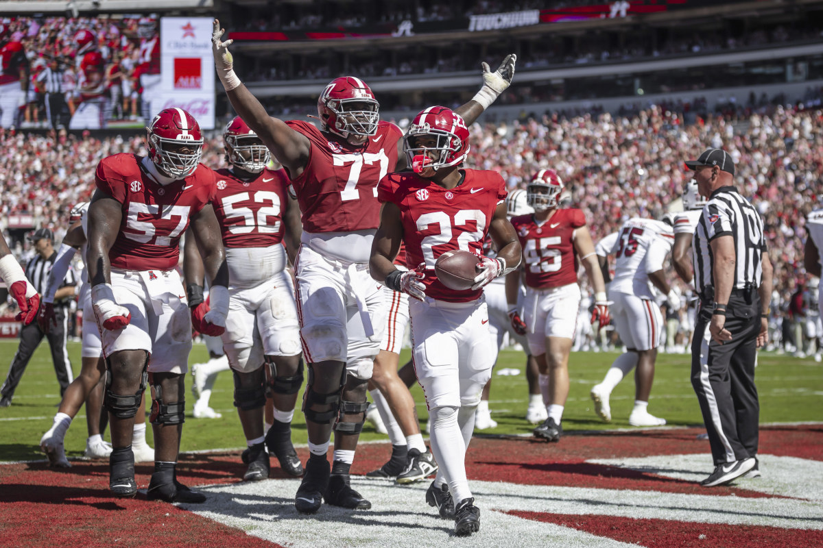 Alabama Starter Makes Career Decision on Tuesday - Athlon Sports