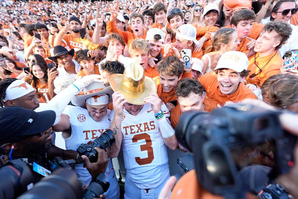 Texas Longhorns Shade Oklahoma Legend Baker Mayfield After Red River ...