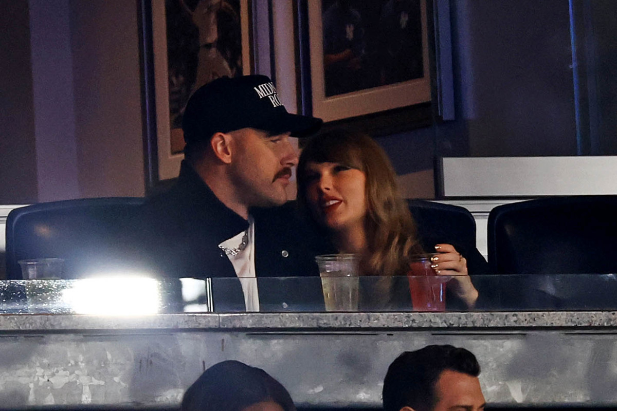 Oct 14, 2024;Taylor Swift and Kansas City Chiefs tight end Travis Kelce watch game one of the ALCS for the 2024 MLB Playoffs between the New York Yankees and the Cleveland Guardians at Yankee Stadium.