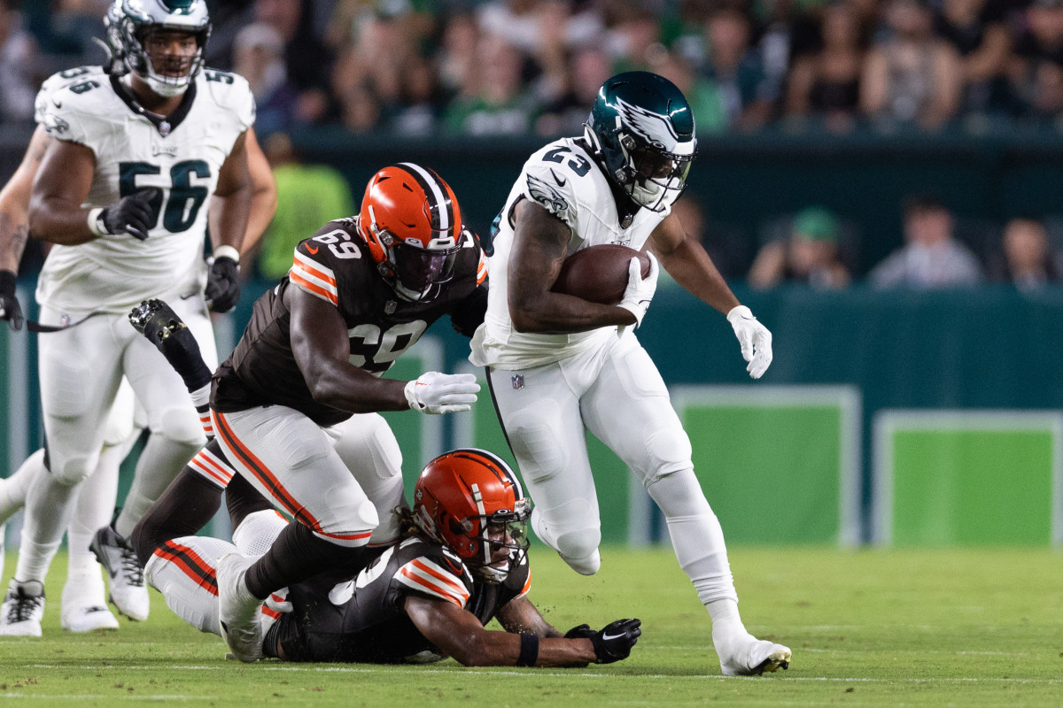 Philadelphia Eagles Free Agent RB Rashaad Penny Signs With Carolina ...