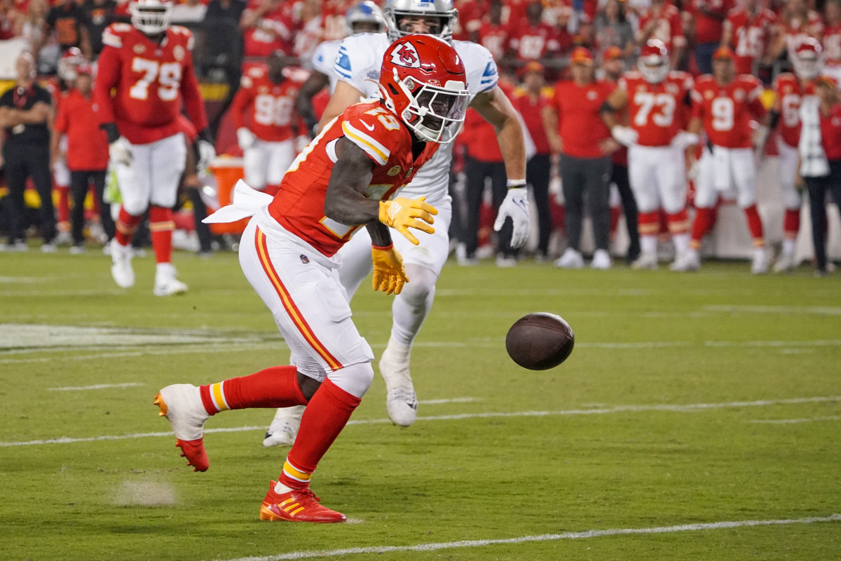 Kansas City Chiefs Coach Remains Confident in Controversial WR Kadarius ...