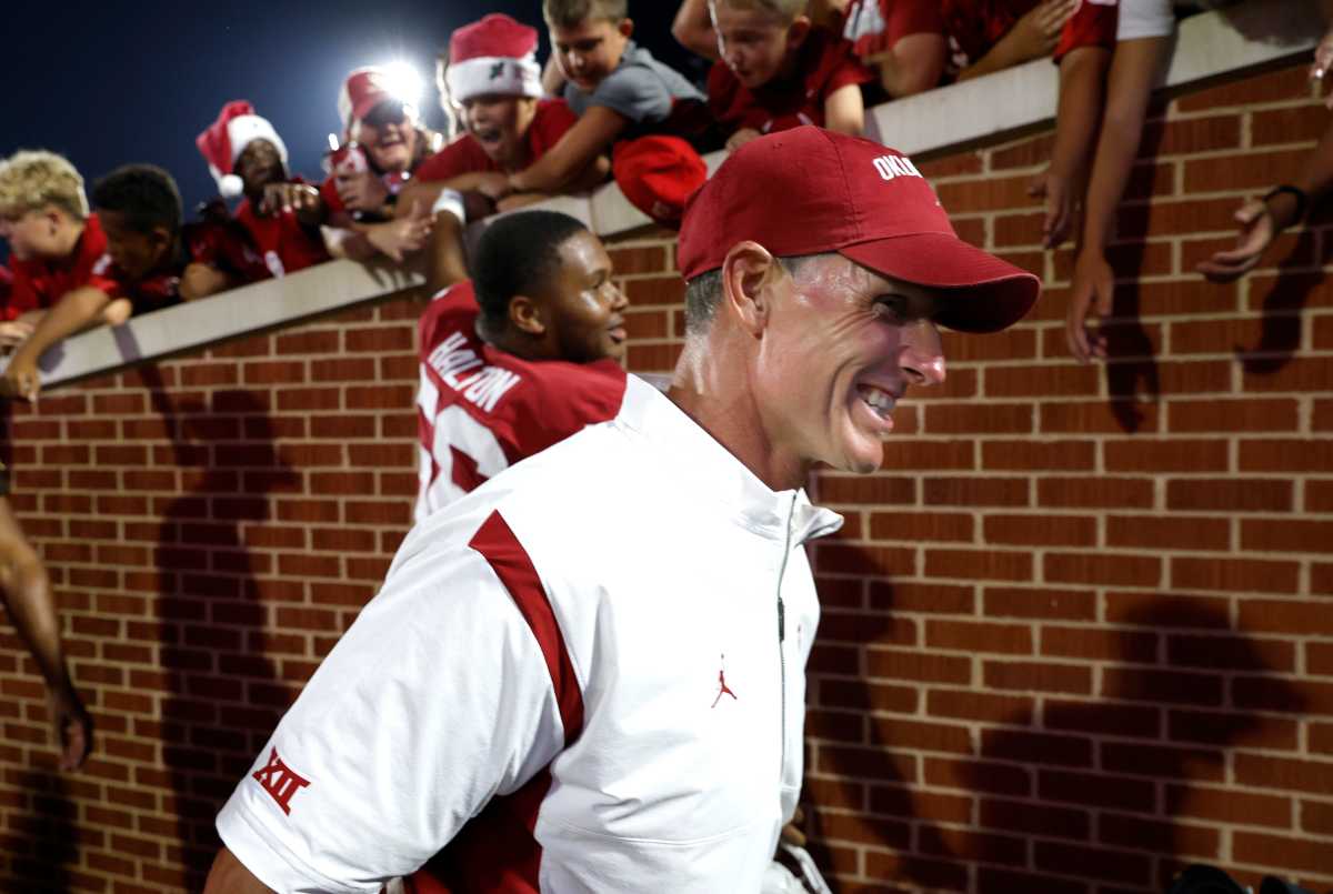 Oklahoma OC Jeff Lebby Apologizes For Art Briles' Sideline Appearance ...