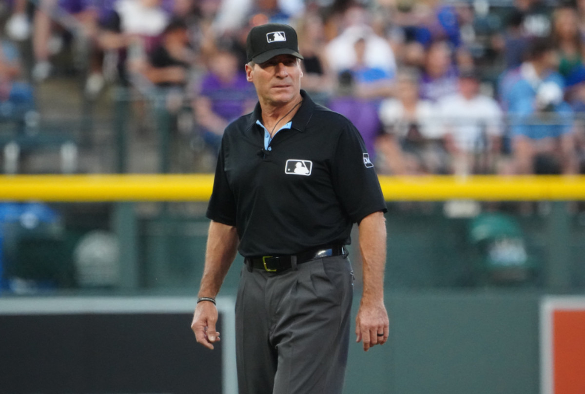 Angel Hernandez Is Again Trending For Being Bad At Umpiring - Athlon Sports