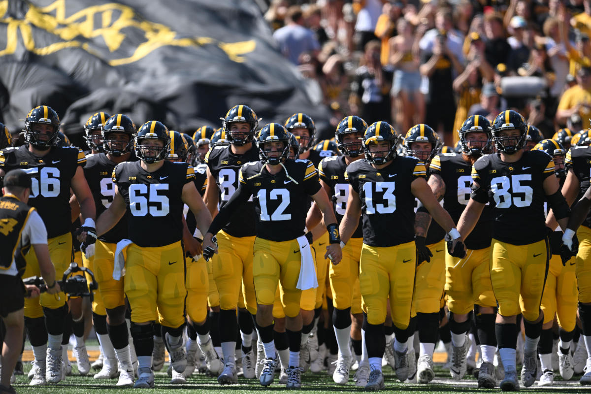 Iowa Hawkeye Football Highlights Ahead Of Penn State Athlon Sports