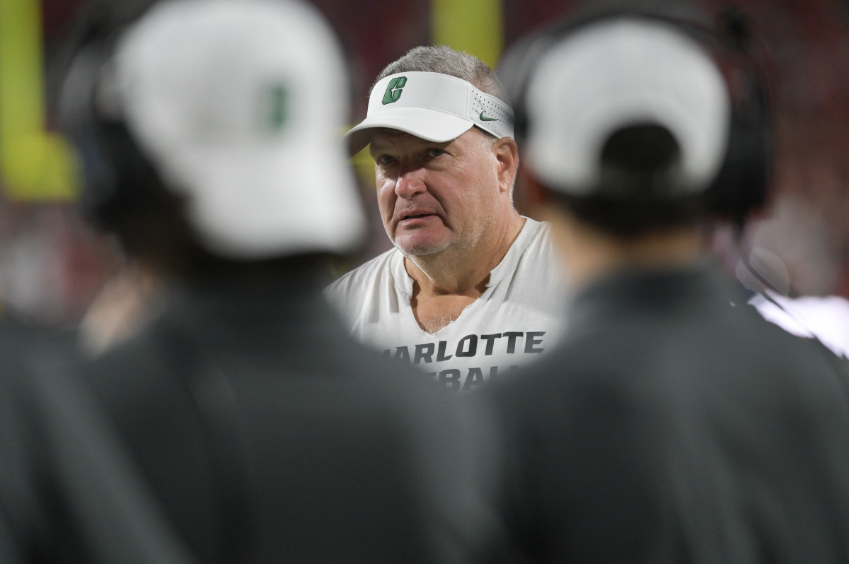 College football coach goes viral again for epic game day outfit 