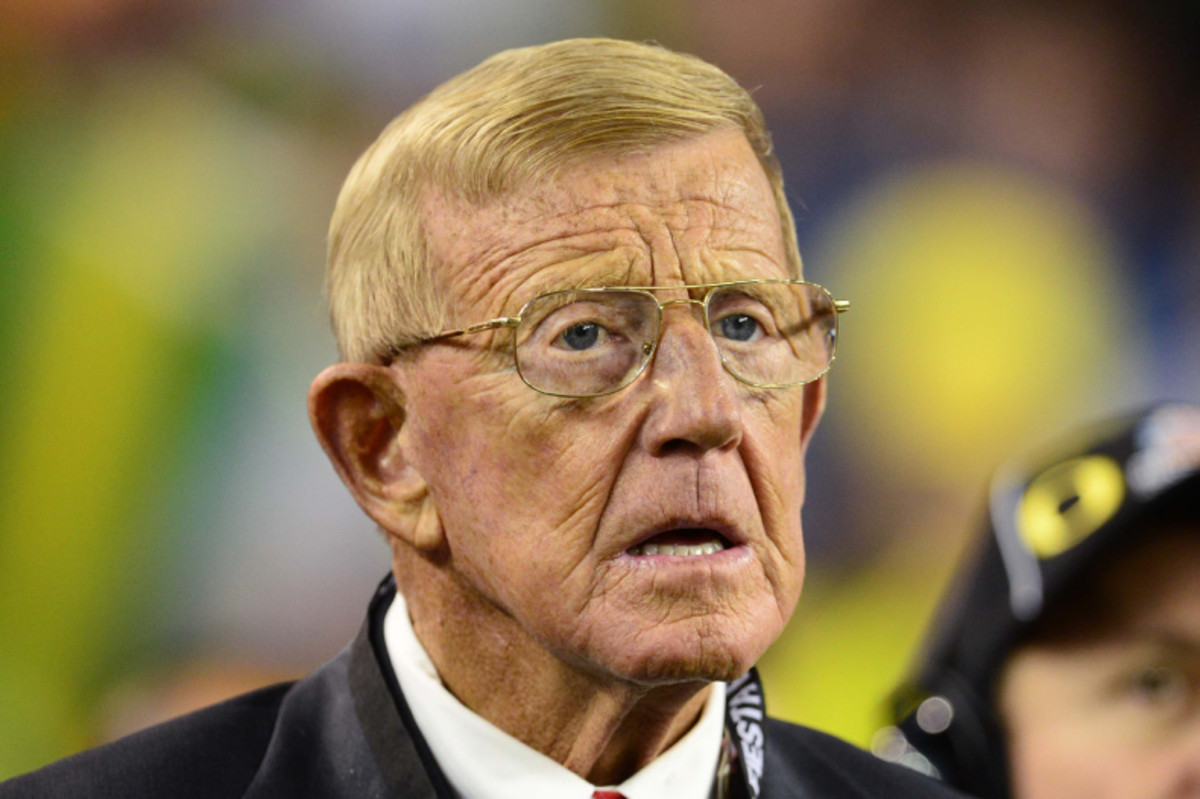 Lou Holtz Speaks Out For First Time Since Ryan Day's Viral Notre Dame