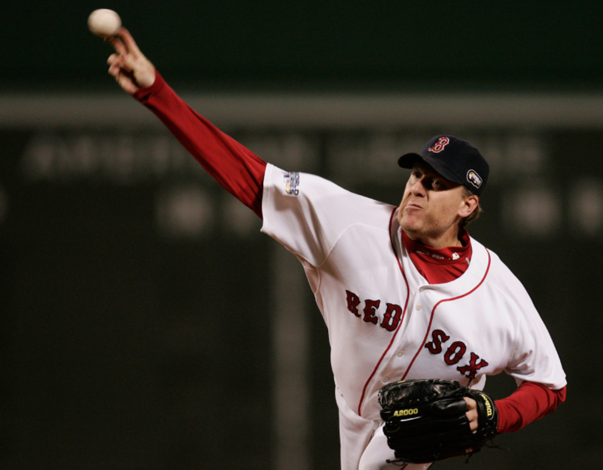 Curt Schilling facing outrage for Tim Wakefield health reveal