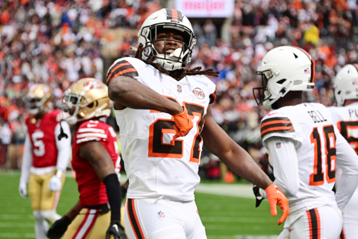 Should Cleveland Browns Have Re-Signed RB Kareem Hunt? - Athlon Sports