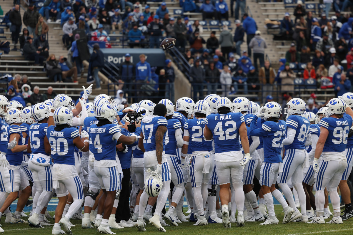 Punches Thrown In Massive Brawl During The BYUHouston Game On Saturday