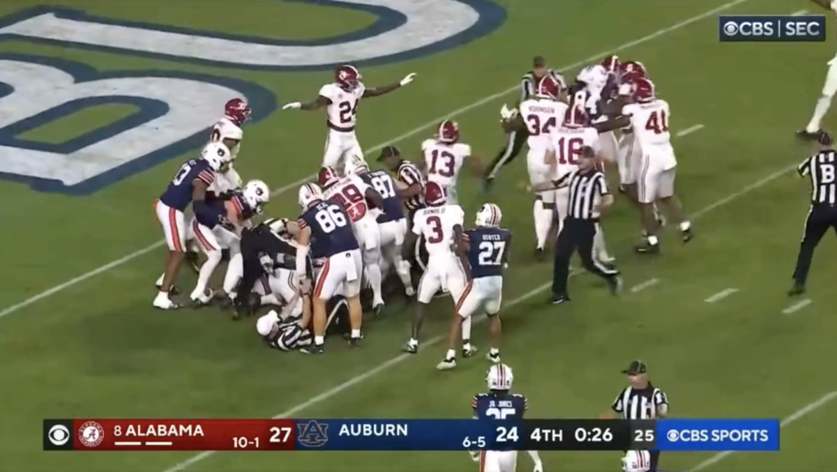 Referee Goes Down During Big Fight At End Of AlabamaAuburn Iron Bowl