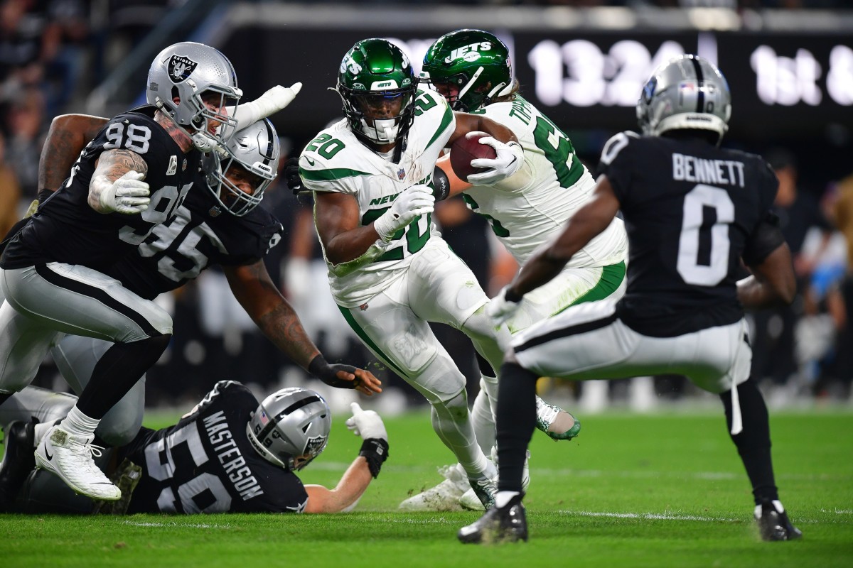 Raiders' Cornerbacks Named X-Factors Ahead of 2024 Season - Athlon Sports