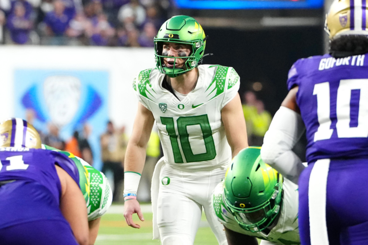 College Football Fans Applaud Oregon QB Bo Nix For Bold Bowl Game ...