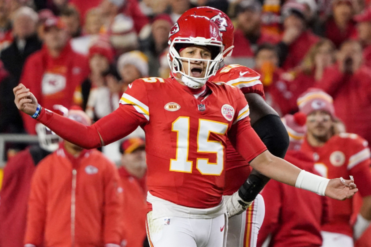 Chiefs Announce Decision on Patrick Mahomes For Week 18 - Athlon Sports