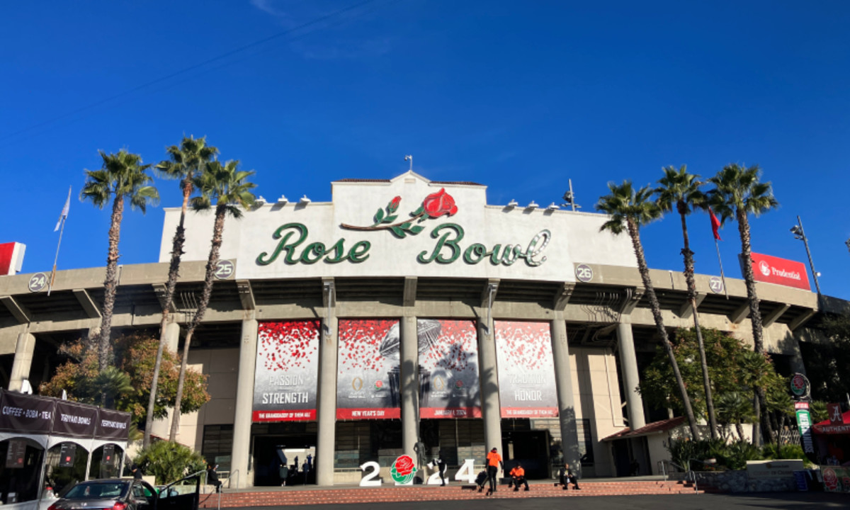 Earthquake Hits Los Angeles Area Hours Before Rose Bowl - Athlon Sports