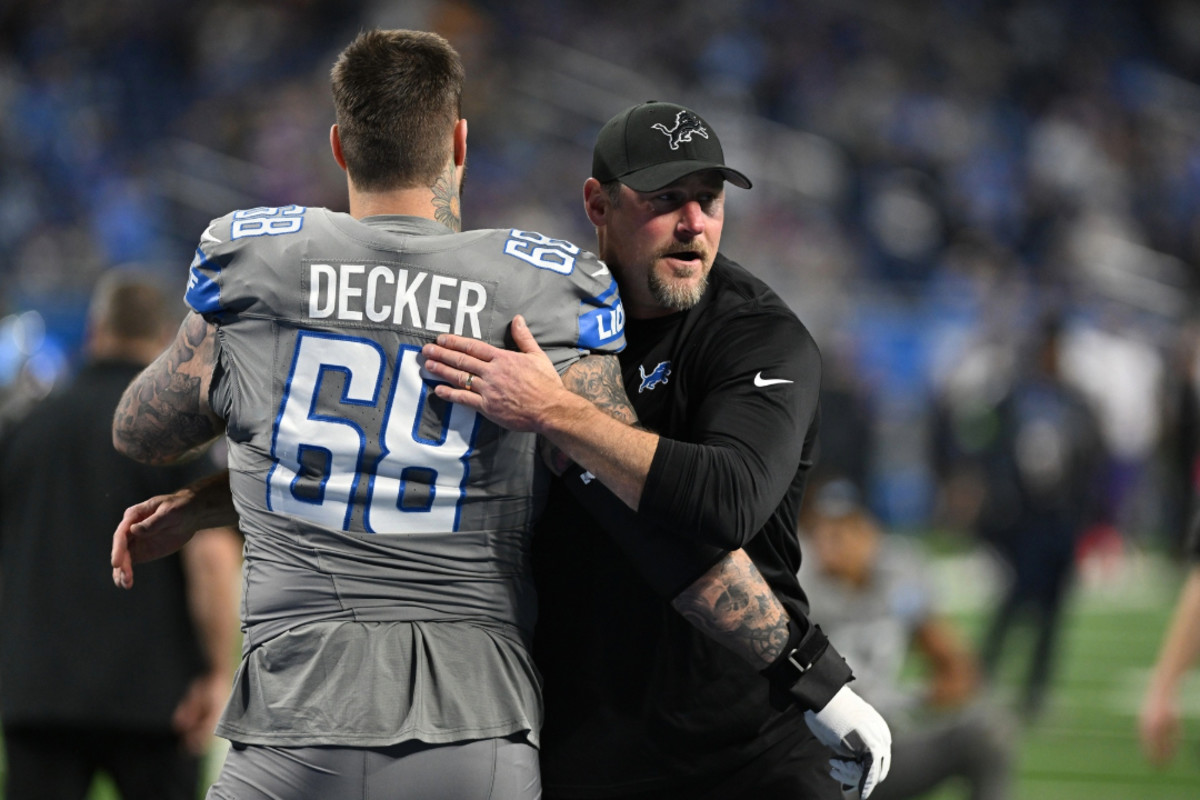 Lions reach 3-year extension with left tackle Taylor Decker - Athlon Sports