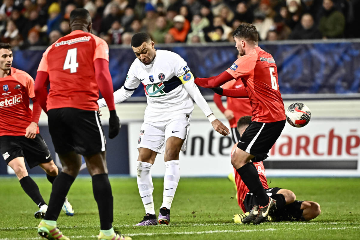 Watch Kylian Mbappe score 5 goals as PSG thrash US Pays de Cassel