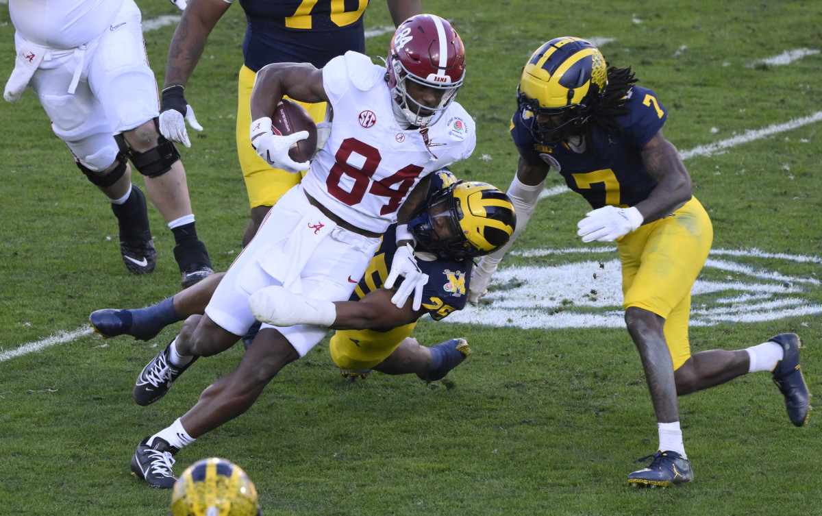 Former Alabama Tight End Leaves Second Historic College Football Program -  Athlon Sports