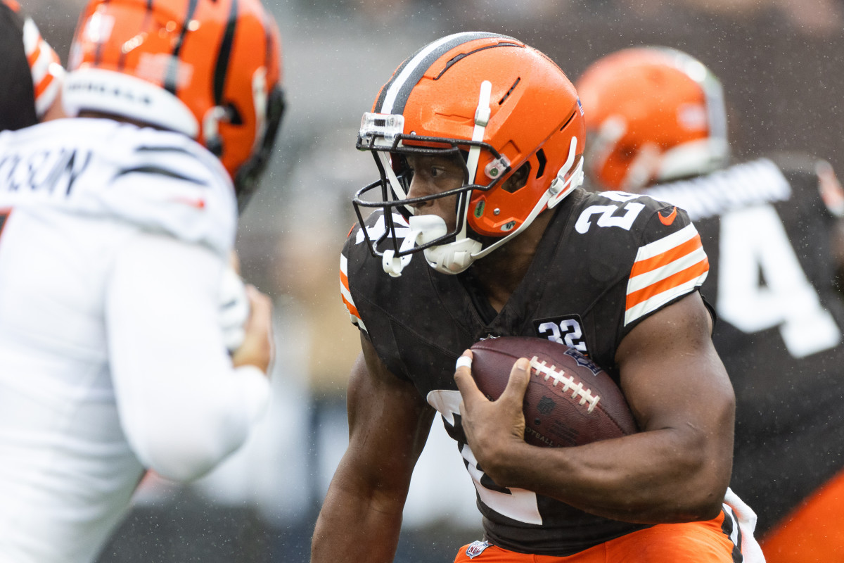 Cleveland Browns RB Nick Chubb Injury Update: Returning Soon? - Athlon ...