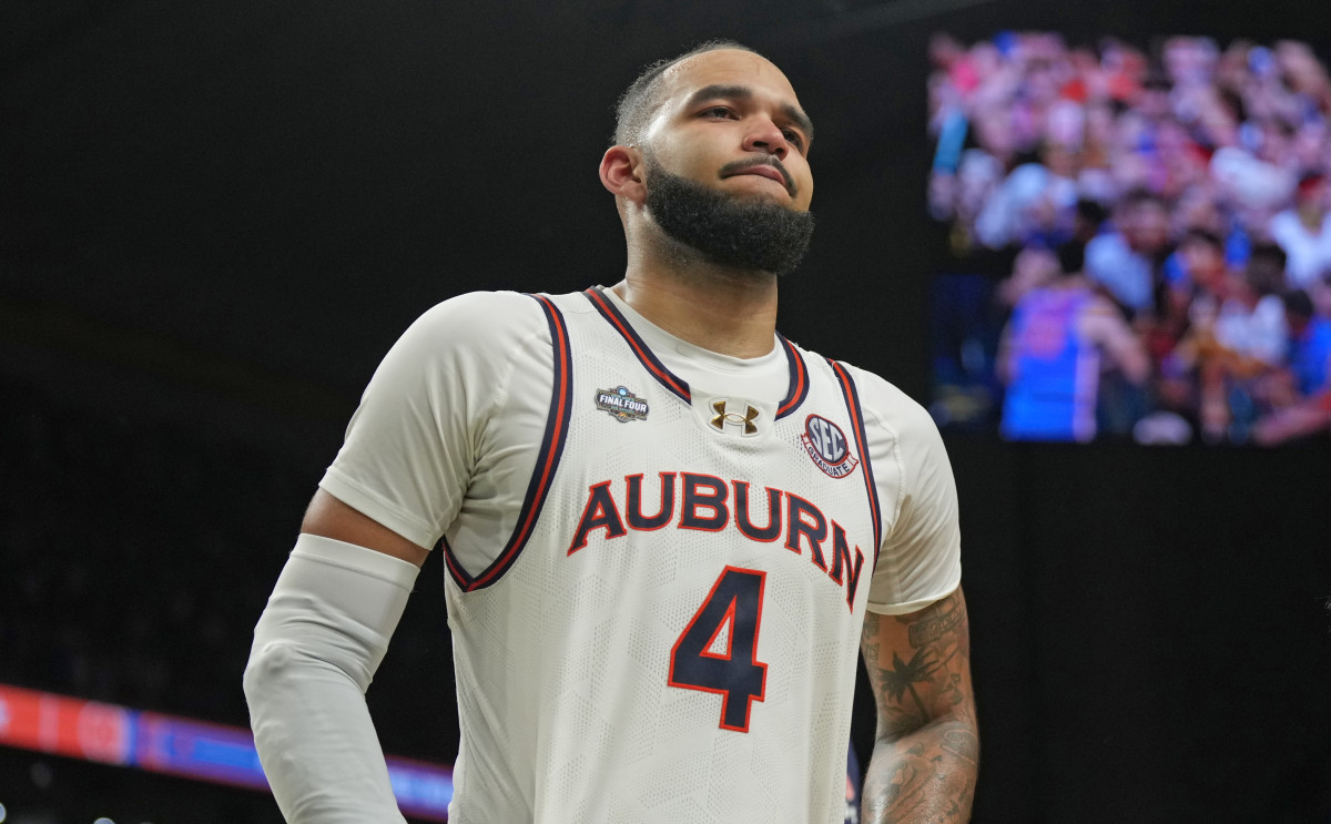 Auburn's Johni Broome Sends Parting Message After NCAA Tournament Loss -  Athlon Sports