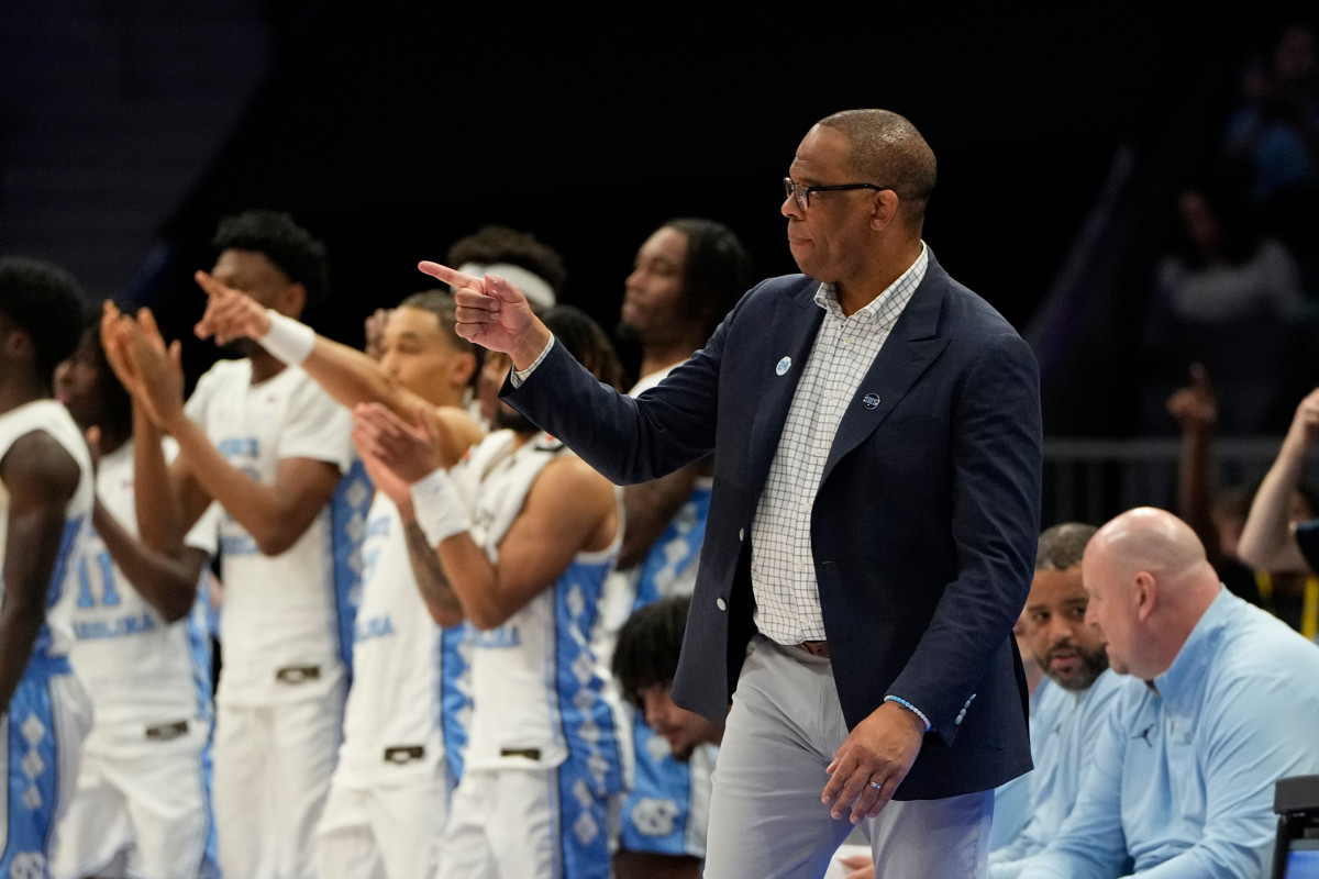 North Carolina Tar Heels head coach Hubert Davis.