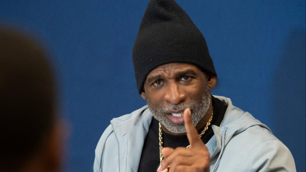 Antonio Brown turns heads after blasting Deion  Sanders and his family - Athlon Sports
