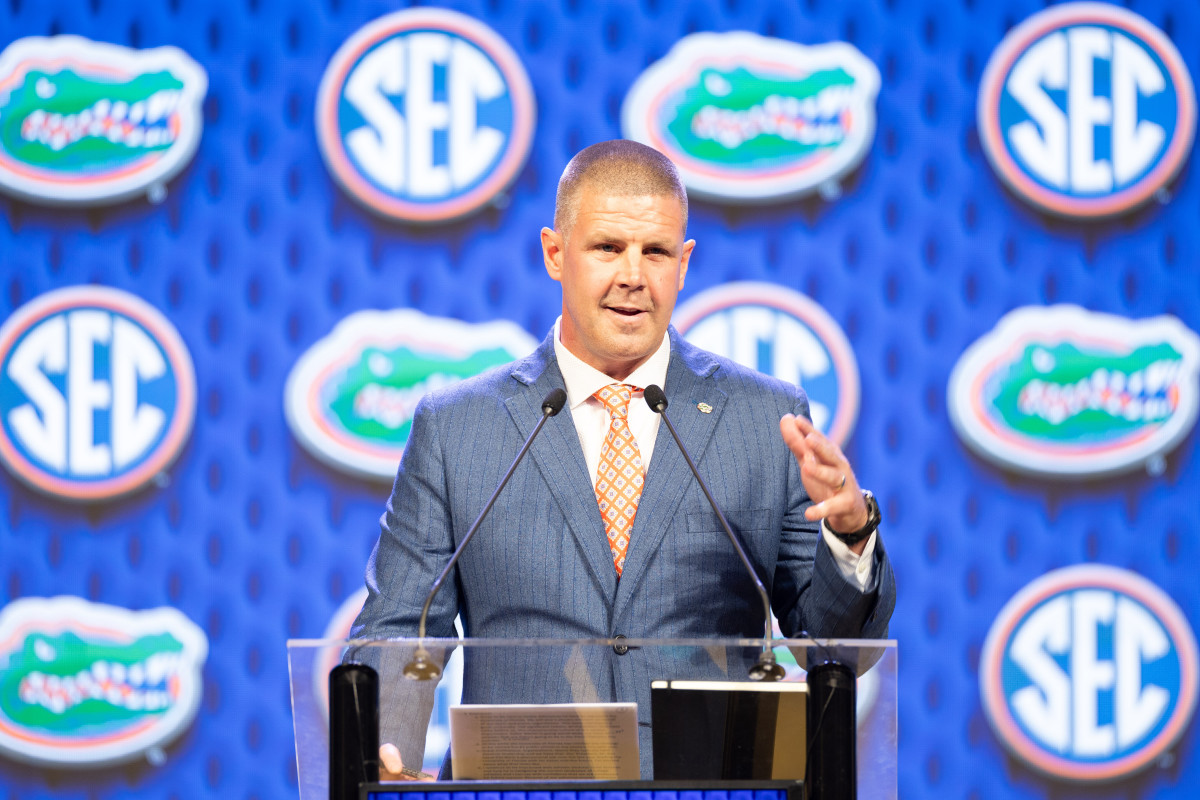 Florida head coach Billy Napier.