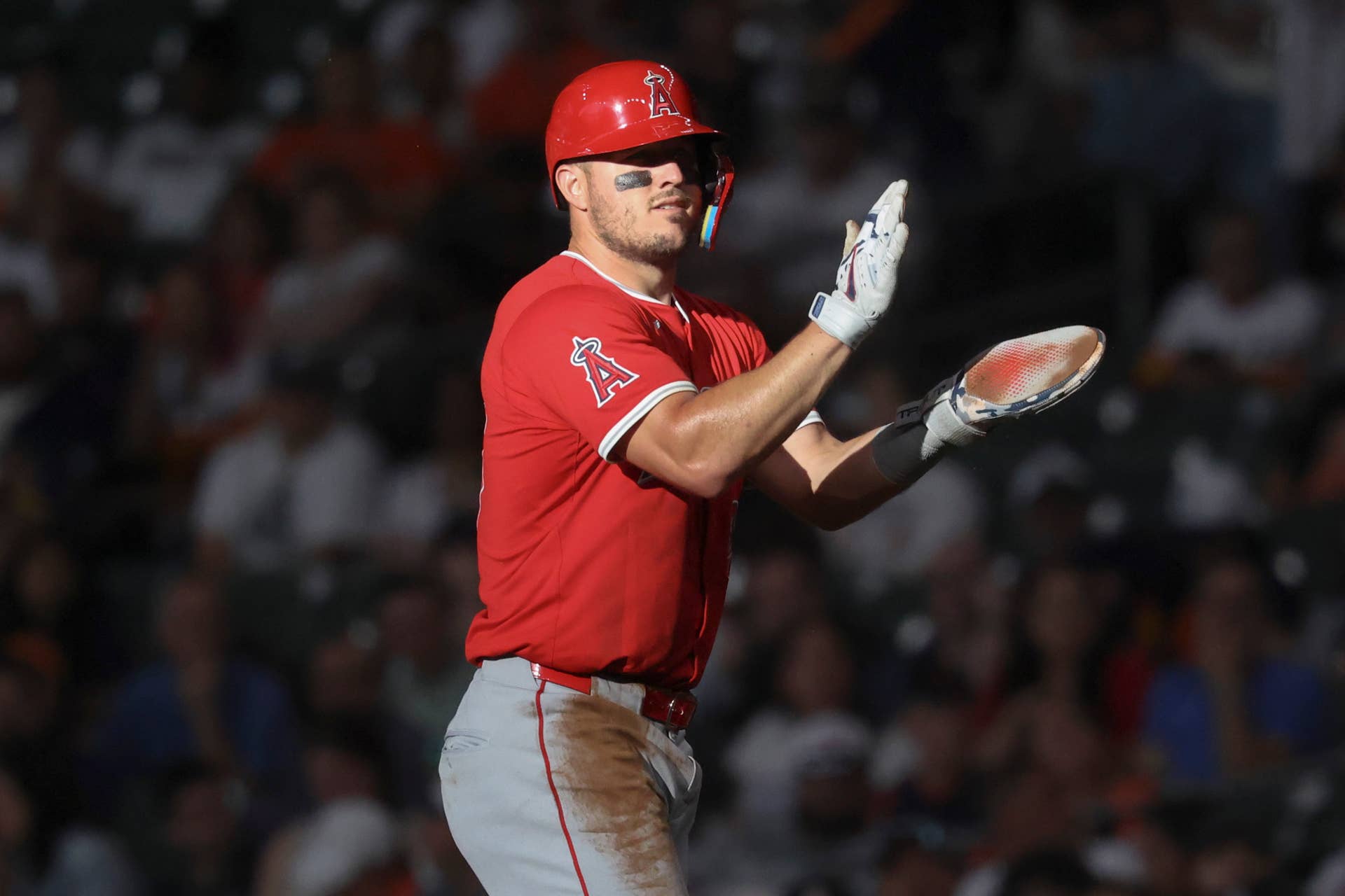 Angels Receive Mike Trout News Before Dodgers Game - Athlon Sports