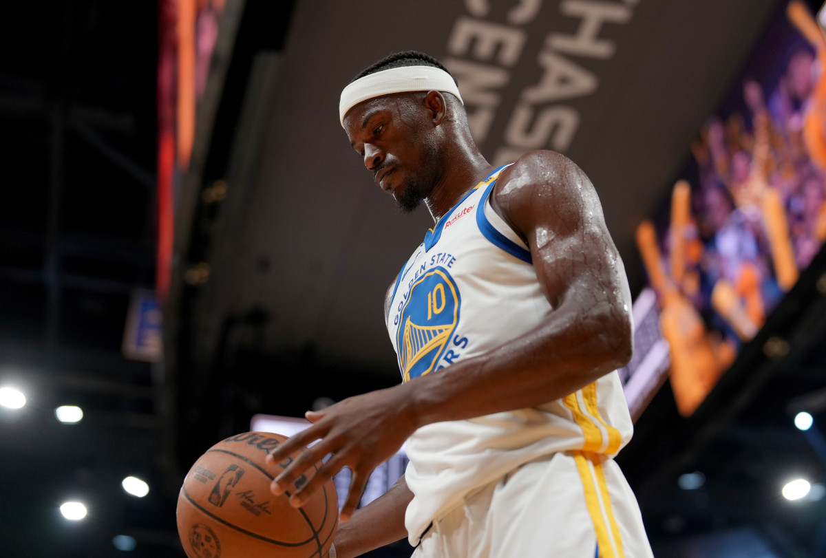 Golden State Warriors forward Jimmy Butler (10).