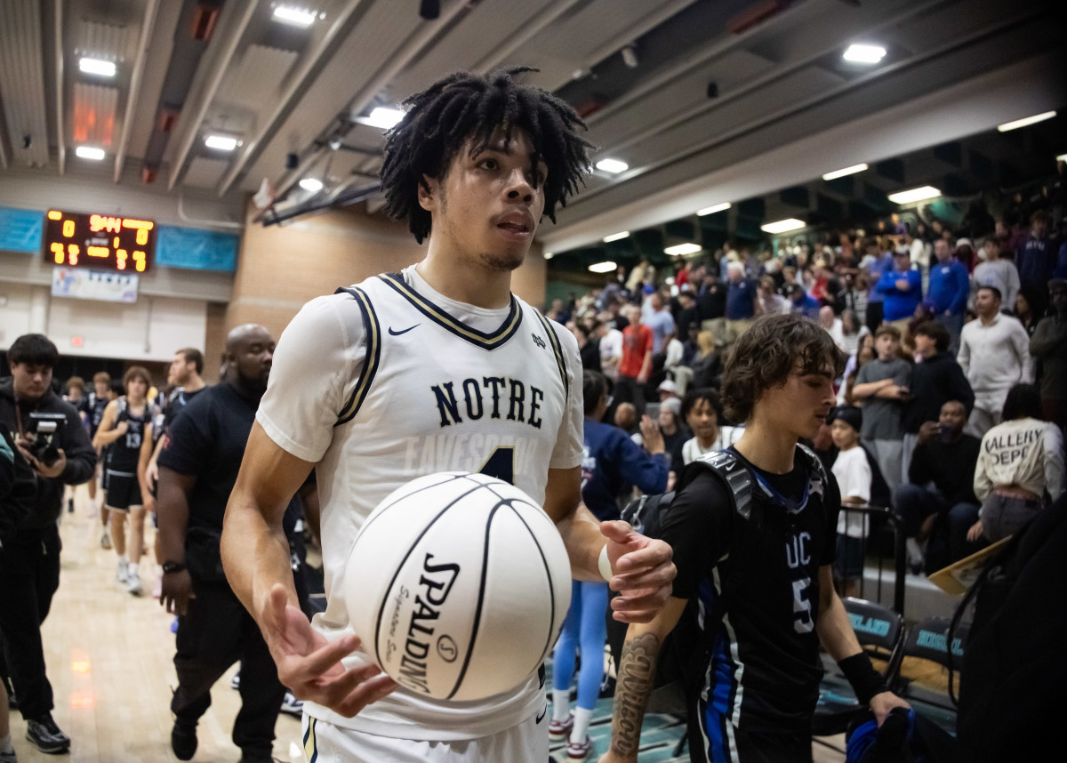 Notre Dame High School (CA) forward Tyran Stokes (4) against Sandra Day O'Connor (AZ)