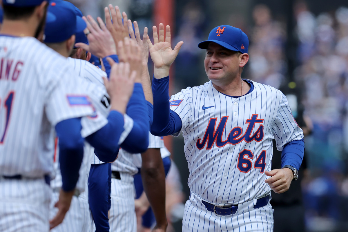 Mets' Carlos Mendoza Reacts to Trade News Before Yankees Game - Athlon  Sports