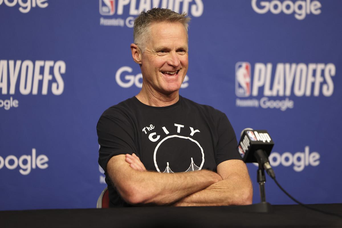 Steve Kerr Makes Major Lineup Change Before Rockets-Warriors Game 6 - Athlon Sports