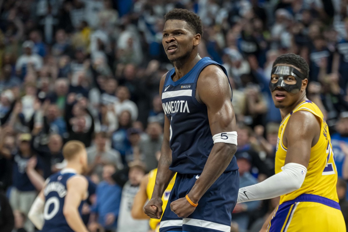 Timberwolves Mock Lakers with 5-Word Message - Athlon Sports