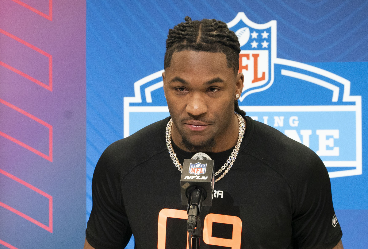 Bears' Ben Johnson Reveals What Jameson Williams Told Him About Second Round Pick Luther Burden - Athlon Sports