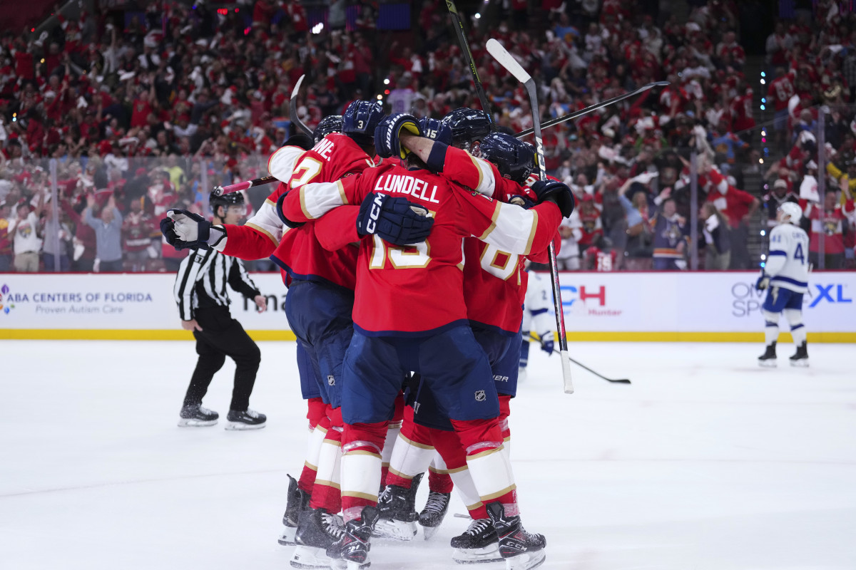 Panthers Set Stanley Cup Playoffs Record In Game 4 Win vs. Lightning - Athlon Sports