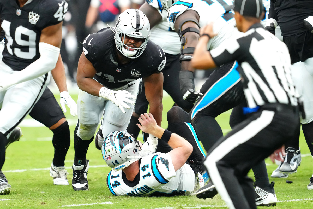 Las Vegas Raiders defensive tackle Christian Wilkins (94).