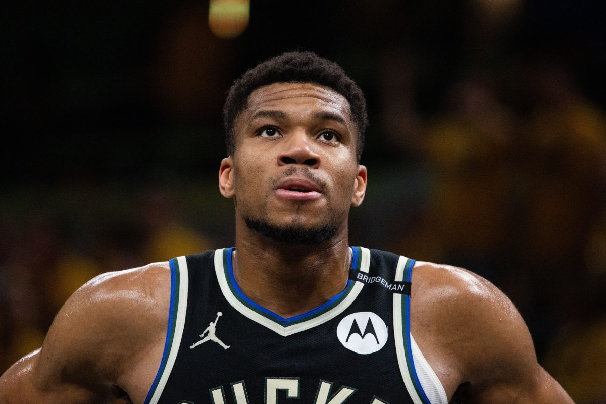 Giannis Antetokounmpo Urged To Leave Bucks for 2 Teams In Summer Trade - Athlon Sports
