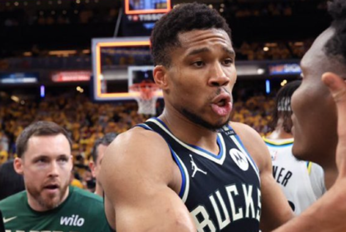 Close-Up of Giannis Antetokounmpo's Powerful Grip on Bennedict Mathurin Turns Heads on Social Media - Athlon Sports