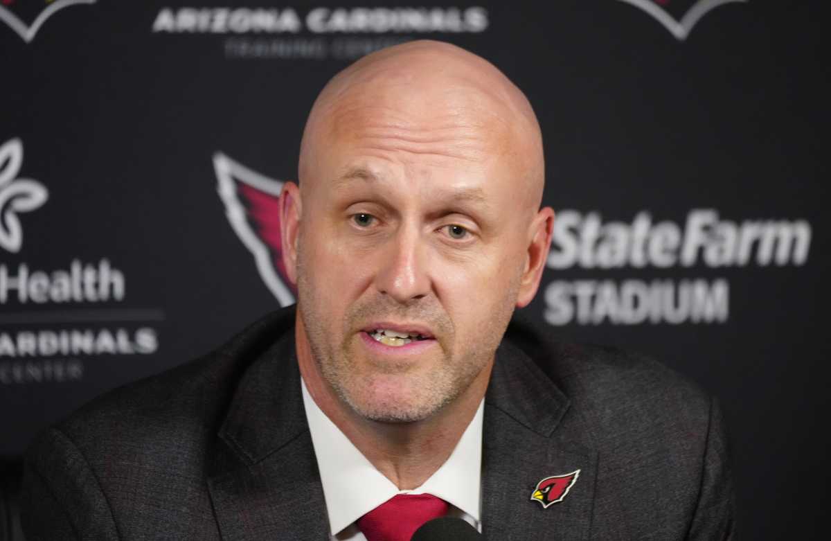 Arizona Cardinals Predicted to Select Reuben Bain Jr. in 2026 Mock Draft - Athlon Sports