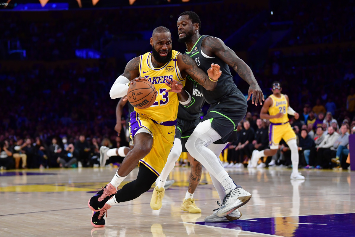 LeBron James' Recent Playoff Record With Lakers Turns Heads - Athlon Sports