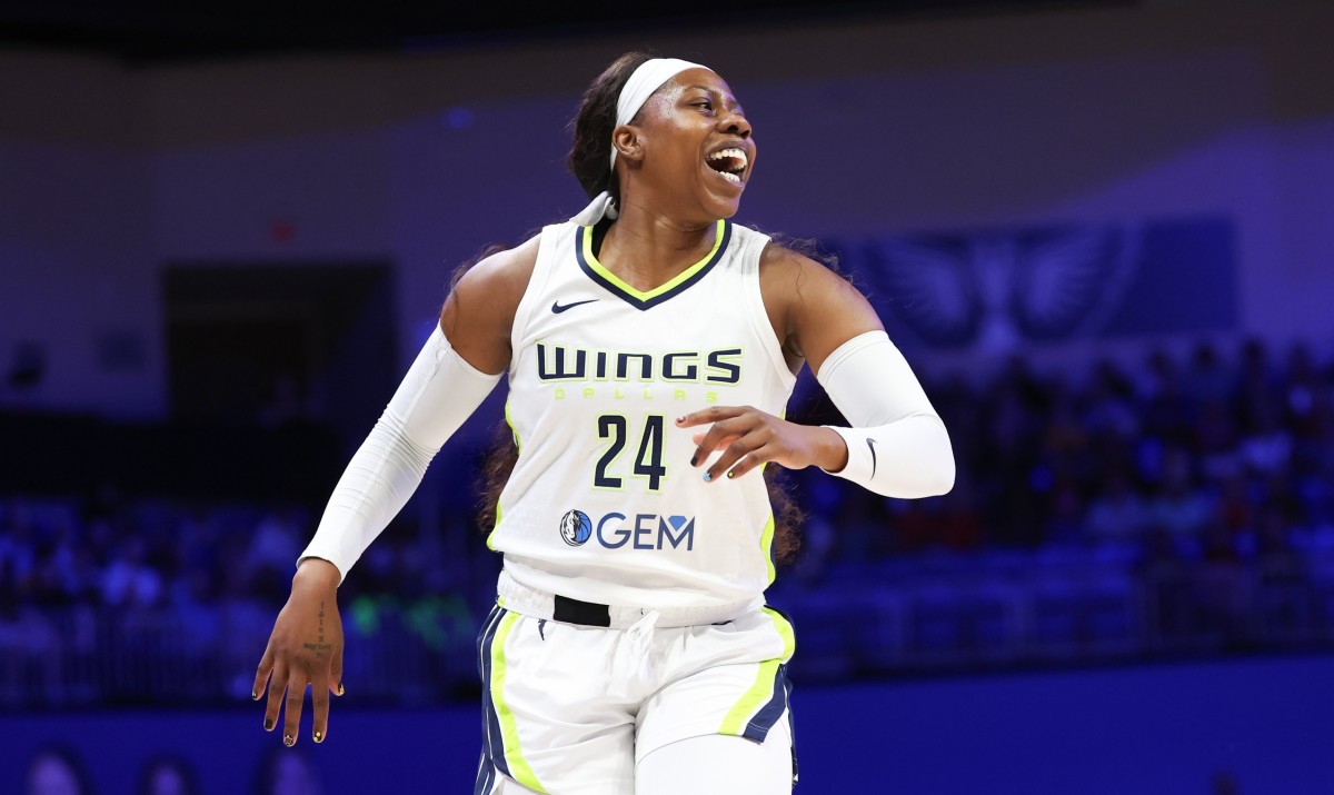 Paige Bueckers' Teammate Makes WNBA History Amid Disappointing Season - Athlon Sports