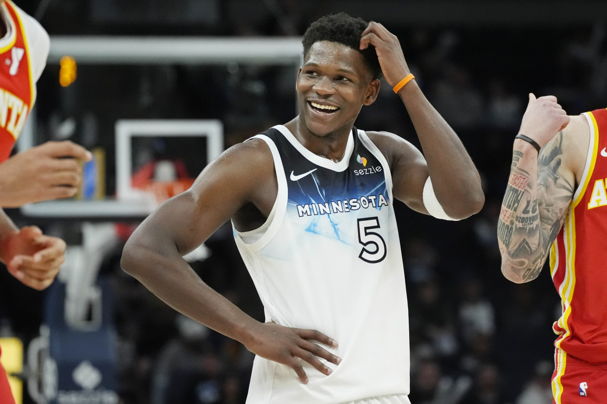 Timberwolves Doctor Gets Honest About Anthony Edwards' NFL Player Potential - Athlon Sports